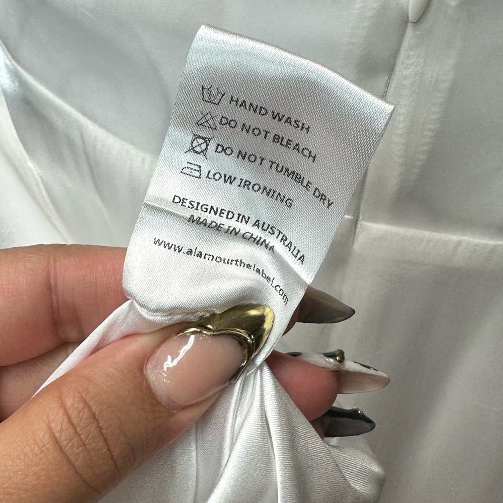 Alamour the label Celine white off the shoulder babydoll mini dress size S - Picture 8 of 8